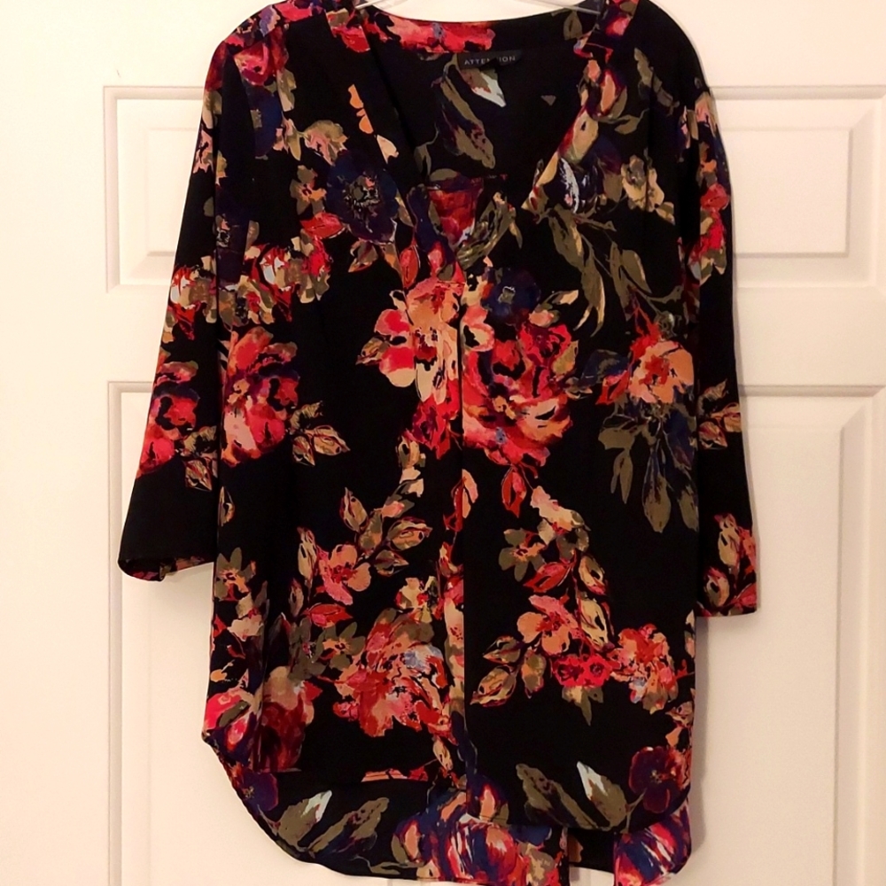 Floral print blouse